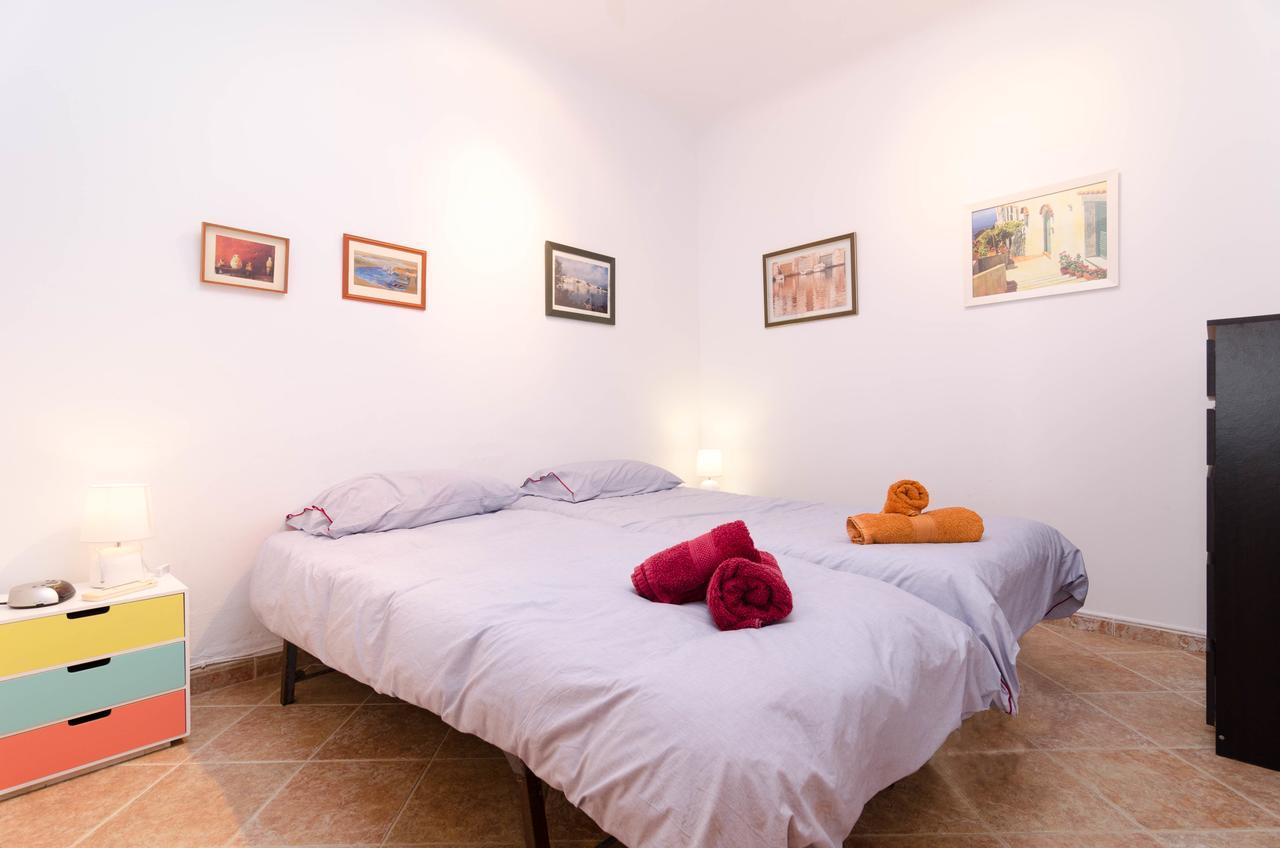 Cas Faroler Villa Puerto Colom Eksteriør billede
